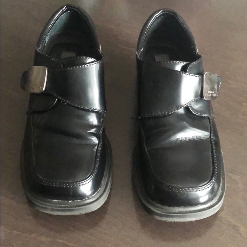 Kenneth Cole REACTION Black Patent shoes